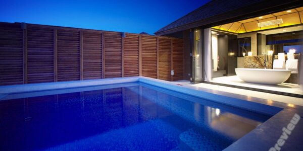 2016 Luxury Pools